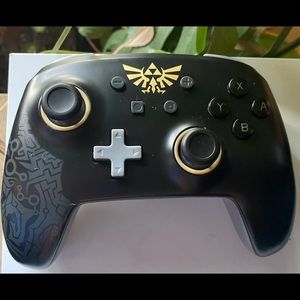 *SOLD**Zelda Wireless Switch Controller
